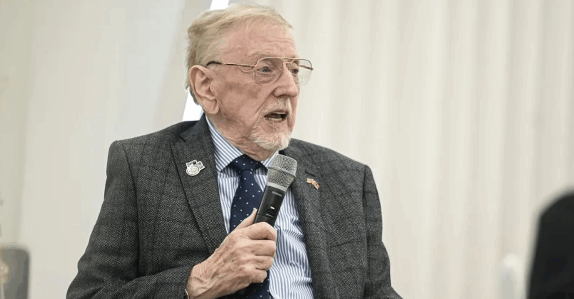 William Walker: Vuçiç ishte në zinxhirin komandues të qeverisë së Milloshevicit