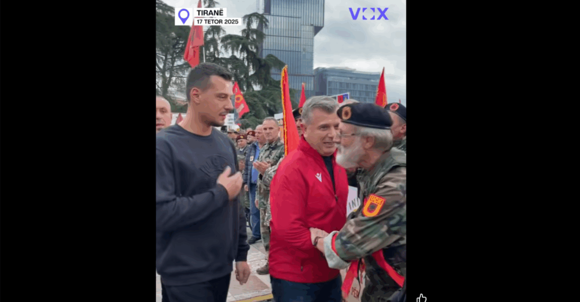 Endriti, djali i ish-presidentit Hashim Thaçi, i është bashkuar protestuesve