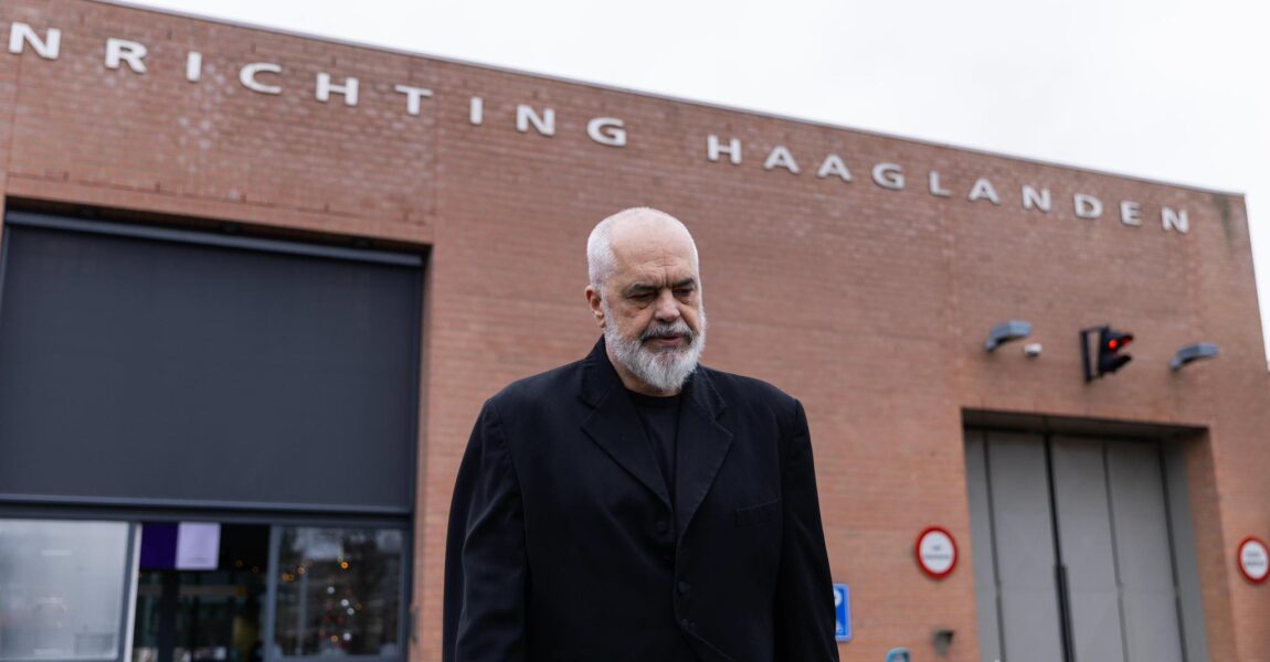 Edi Rama: Hashim Thaçin, i cili u rrëmbye pa gjyq e as akuzë nga zyra e Presidentit të Republikës