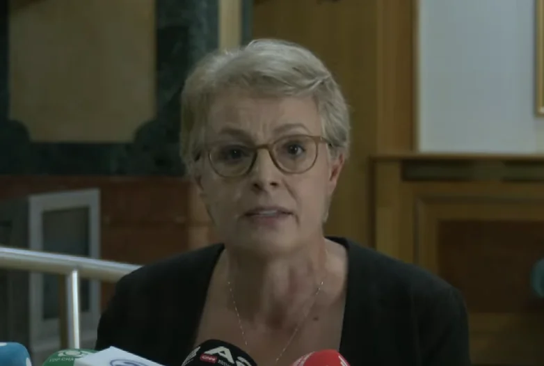 E PRITSHME Edhe pas 24 orëve nga verdikti i Speciales, Donika Gërvalla hesht