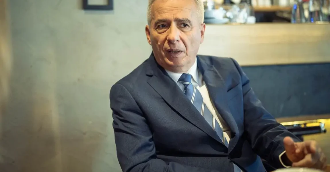 GËZOHET DREÇ-UNI Kontribuuam për këto dënime, ishte aktgjykim për krime ndaj serbëve dhe shqiptarëve besnikë të Serbisë, deklaroi ai