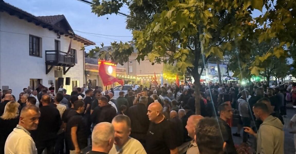 Mbahet protestë në mbështetje të çlirimtarëve në Shtime