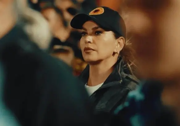Leonora Jakupi në protestë: Të mos harrojmë vlerën tonë më të shtrenjtë