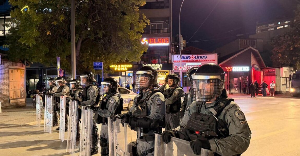 Policia del me reagim: Protestuesit shkaktuan dëme materiale, përdorëm gazin lotsjellës për ta vënë situatën nën kontroll